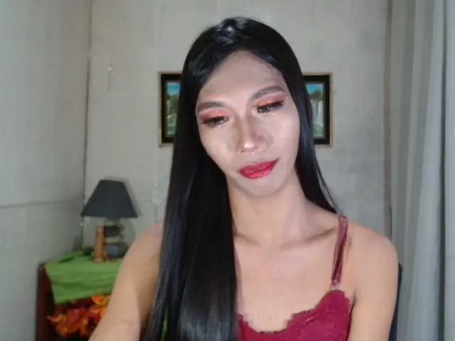 Live sex webcam photo for Yoursweettrans #276603896