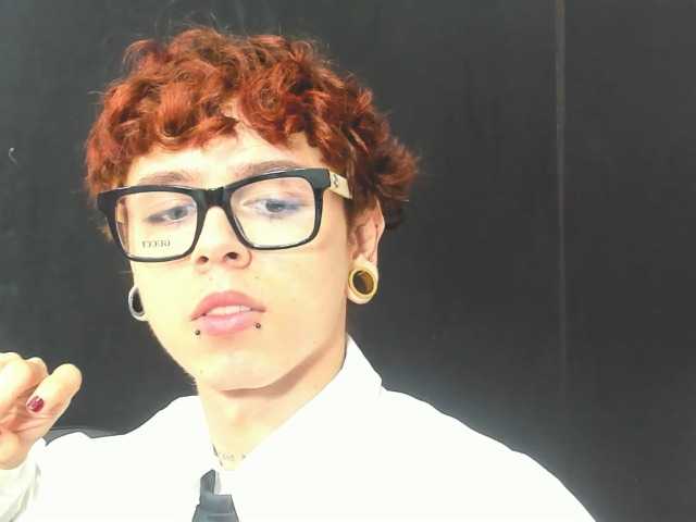 Live sex webcam photo for YousweetValentino #277954742