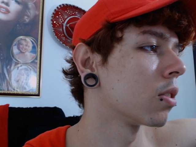 Live sex webcam photo for YousweetValentino #278019697