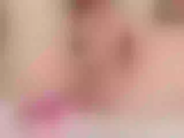 Live sex webcam photo for YukiMiii #291680023
