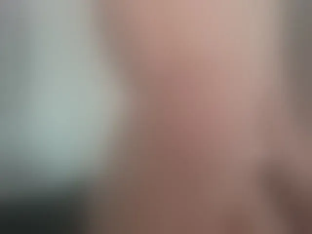Live sex webcam photo for YukiMiii #292298790