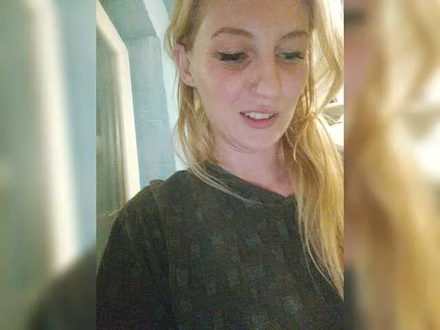 Live sex webcam photo for Yullia1 #272401005