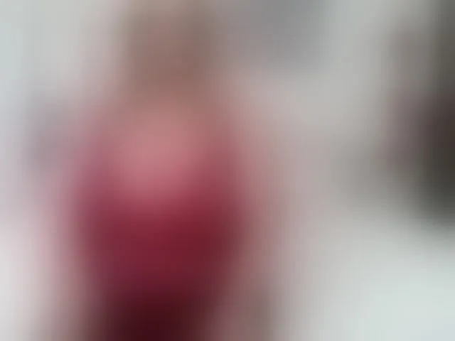 Live sex webcam photo for YulliaMilf #292744188