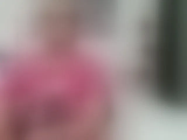 Live sex webcam photo for YulliaMilf #293576737