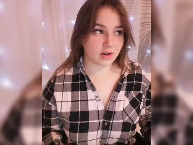 Live sex webcam photo for Yulua1285 #290618654