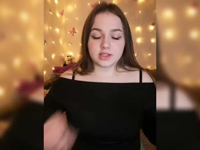 Live sex webcam photo for Yulua1285 #290623757