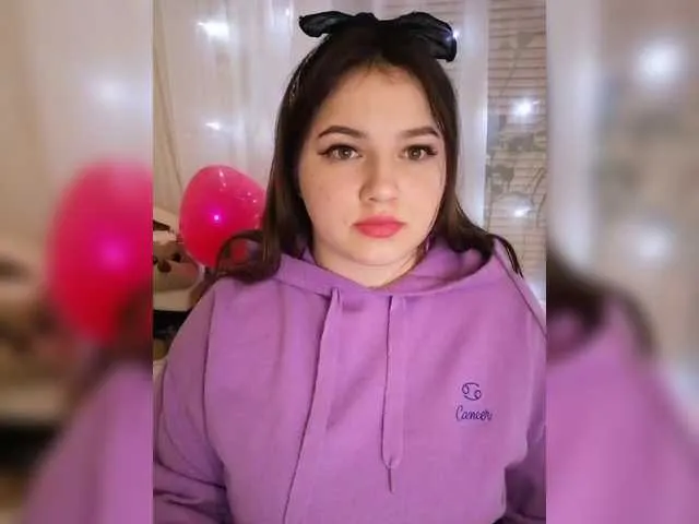 Live sex webcam photo for Yulua1285 #290632964