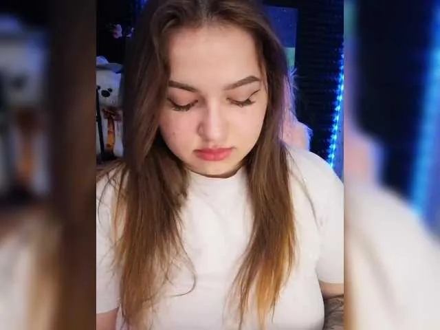 Live sex webcam photo for Yulua1285 #290829869