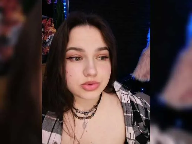 Live sex webcam photo for Yulua1285 #290884806