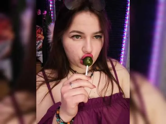 Live sex webcam photo for Yulua1285 #290890965