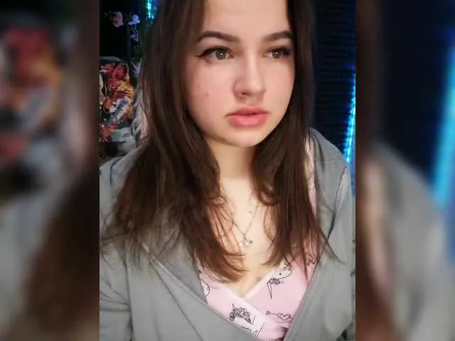 Live sex webcam photo for Yulua1285 #290921858