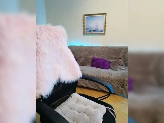 Live sex webcam photo for Yulua1285 #291215308