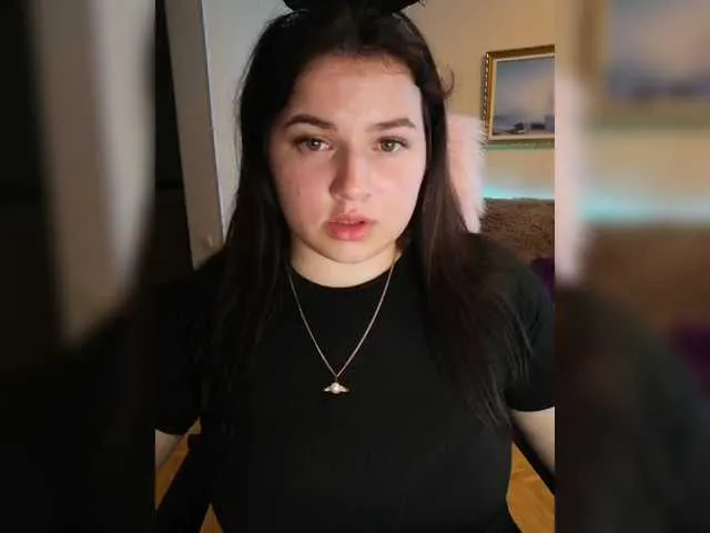 Live sex webcam photo for Yulua1285 #291250178