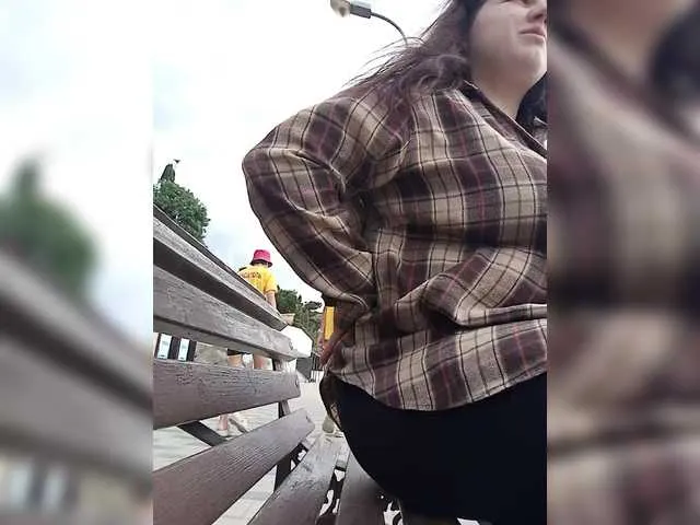 Live sex webcam photo for Yulua1285 #291259416