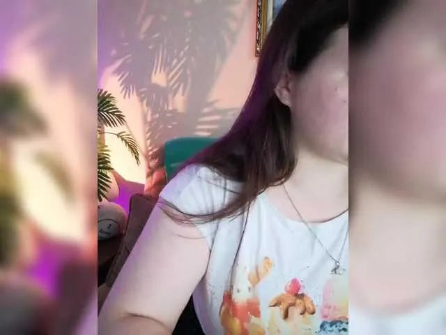 Live sex webcam photo for Yulua1285 #291391866