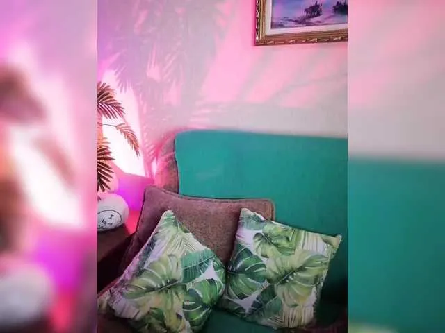 Live sex webcam photo for Yulua1285 #291394040