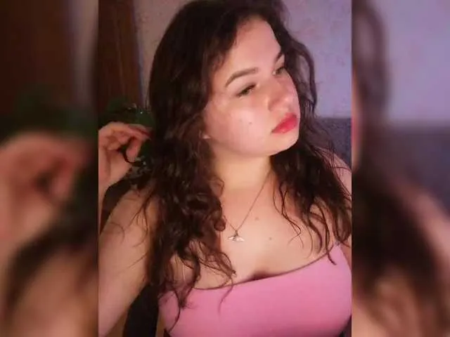 Live sex webcam photo for Yulua1285 #291475554