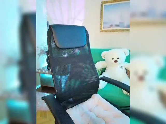 Live sex webcam photo for Yulua1285 #291697853