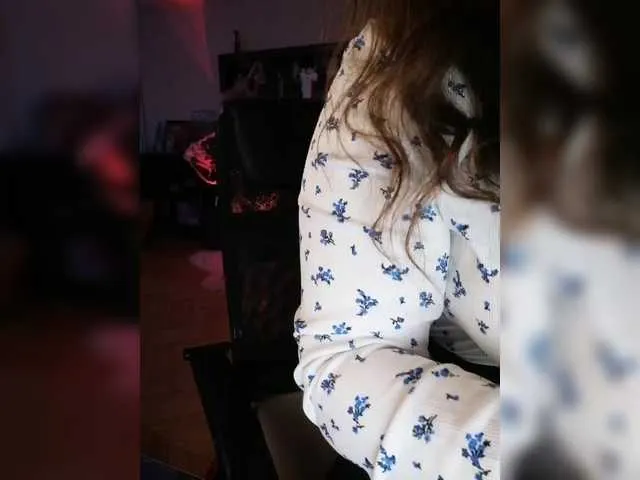 Live sex webcam photo for Yulua1285 #292185436