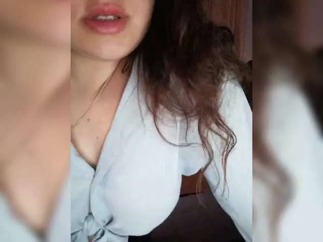 Live sex webcam photo for Yulua1285 #292251633