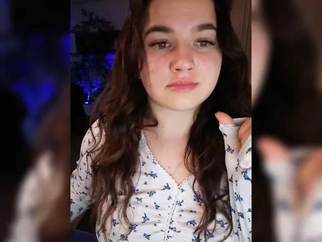 Live sex webcam photo for Yulua1285 #292265669