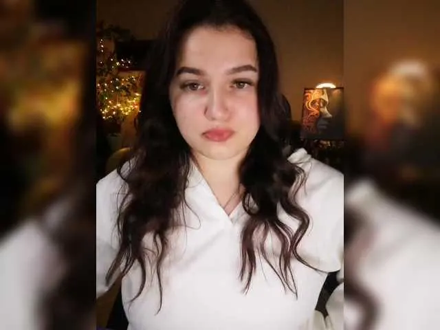 Live sex webcam photo for Yulua1285 #292344966