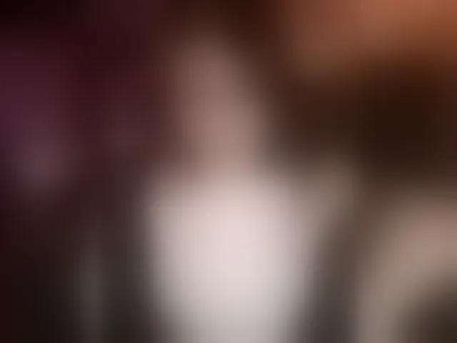 Live sex webcam photo for Yulua1285 #292742545