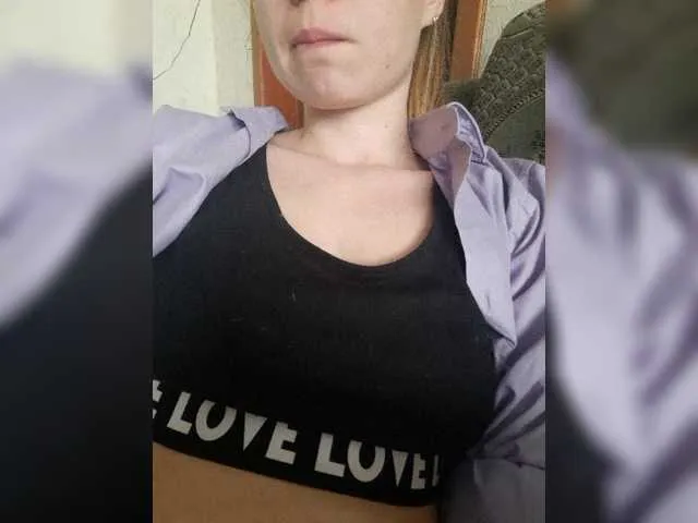 Live sex webcam photo for Yulyalove #277414128