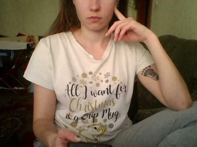 Live sex webcam photo for Yulyalove #277436145