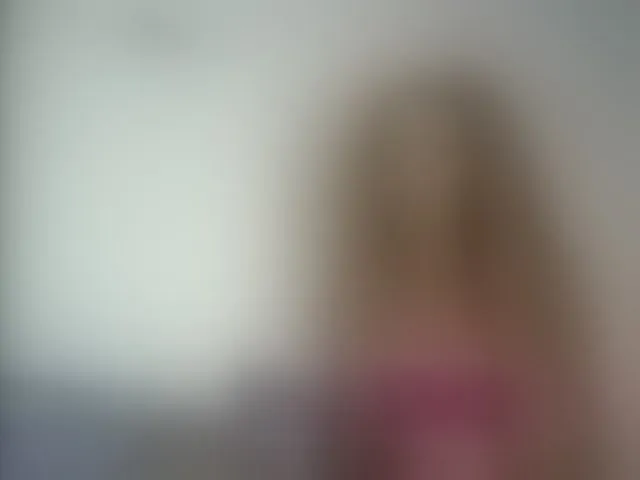 Live sex webcam photo for YumTam #292612243