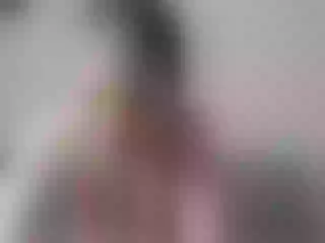 Live sex webcam photo for Yummy-girl- #273290801