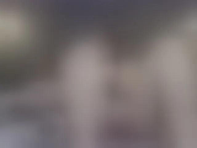 Live sex webcam photo for YummyMeily #290898483