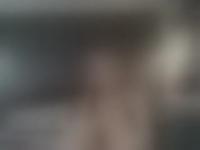 Live sex webcam photo for YummyMeily #293254120