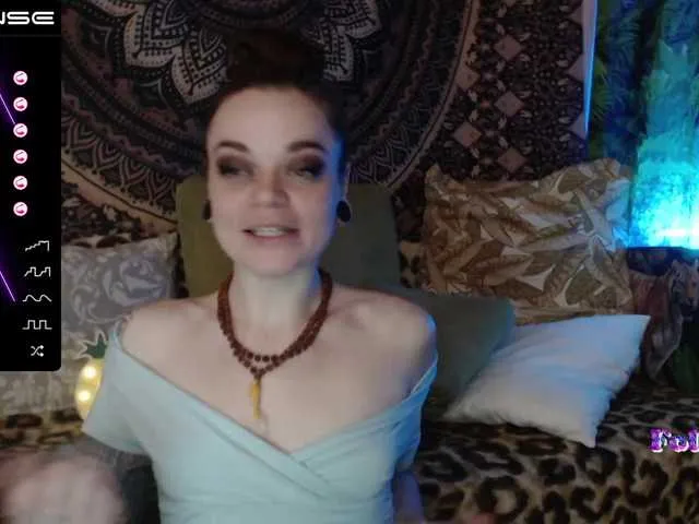 Live sex webcam photo for YummyYoga #272668275