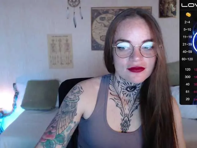Live sex webcam photo for YummyYoga #273155705