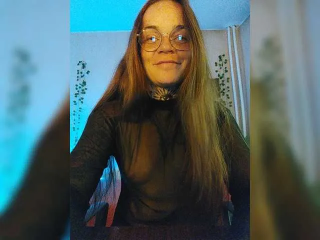 Live sex webcam photo for YummyYoga #273996386
