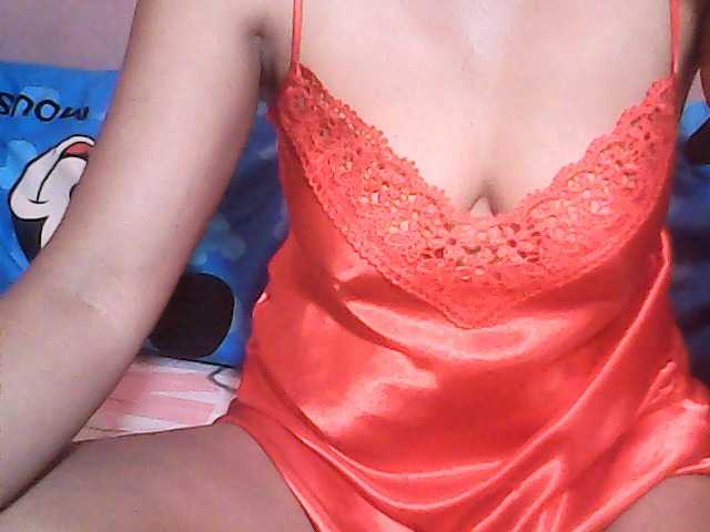 Live sex webcam photo for Yummyasian22 #290332199