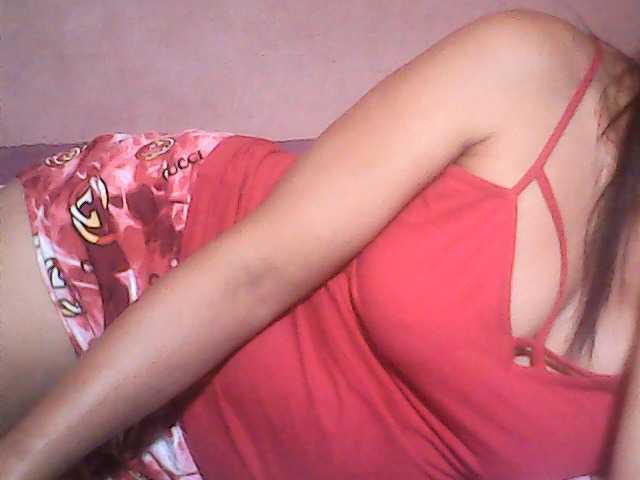 Live sex webcam photo for Yummyasian22 #290672653