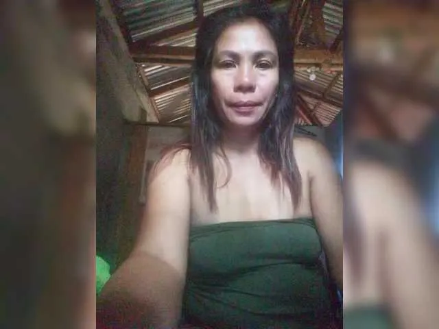 Live sex webcam photo for Yummyasian22 #290769149