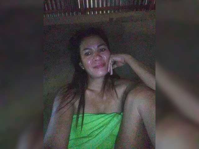 Live sex webcam photo for Yummyasian22 #290844029