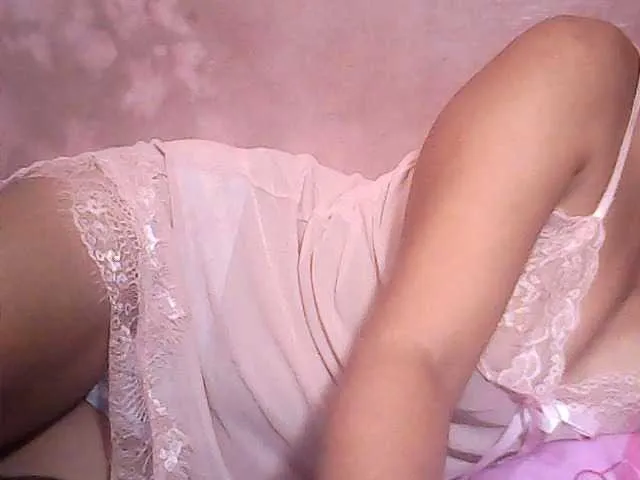 Live sex webcam photo for Yummyasian22 #292118235