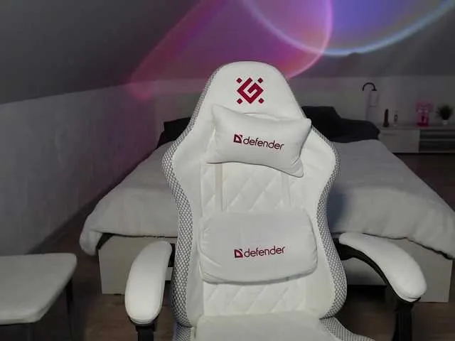 Live sex webcam photo for Yummybabes #291065623