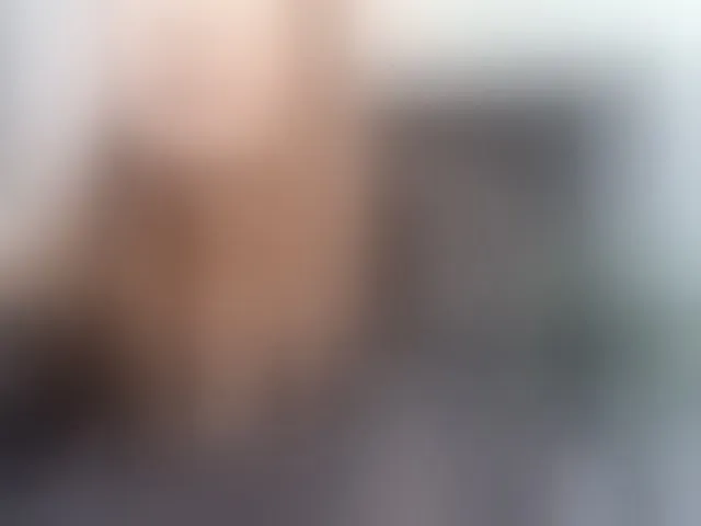 Live sex webcam photo for YunLe #293458031