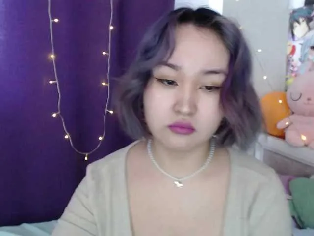 Live sex webcam photo for YunNana #271893125