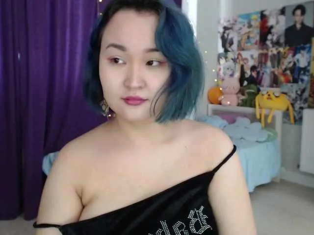 Live sex webcam photo for YunNana #272051807