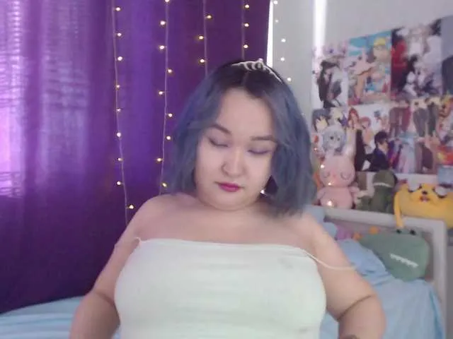 Live sex webcam photo for YunNana #272186670