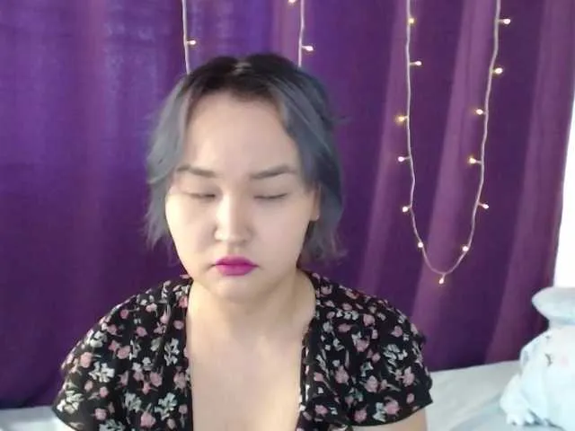 Live sex webcam photo for YunNana #272222179