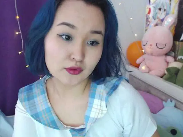 Live sex webcam photo for YunNana #272237464