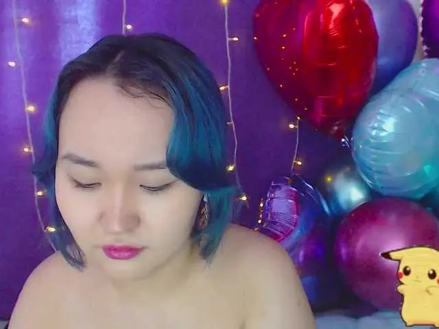 Live sex webcam photo for YunNana #272354331