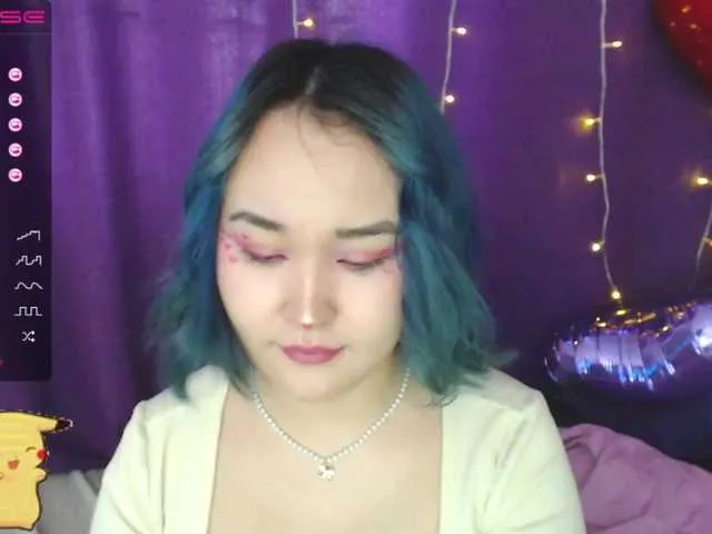 Live sex webcam photo for YunNana #272417467